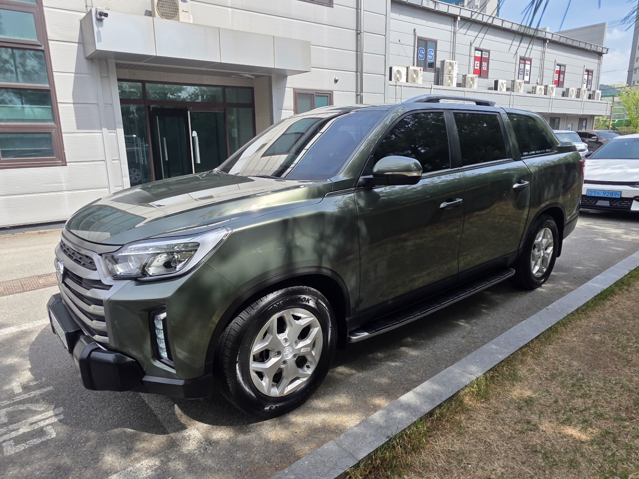 더 뉴 렉스턴 스포츠 4WD 프레스티지 - 사진 1