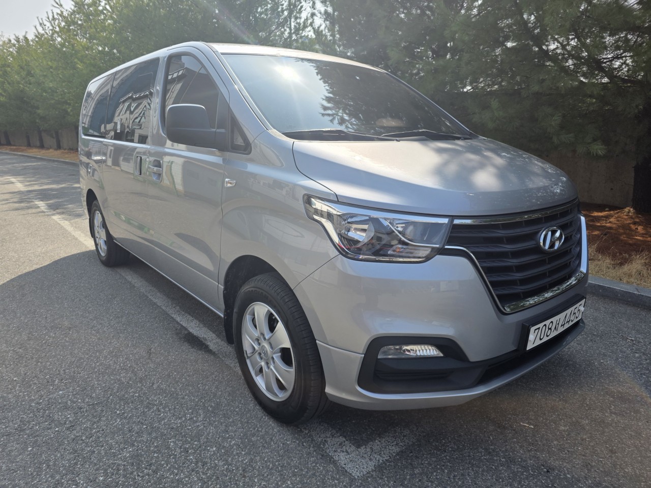 더 뉴 그랜드 스타렉스 4WD 웨건 12인승 스마트 - 사진 2