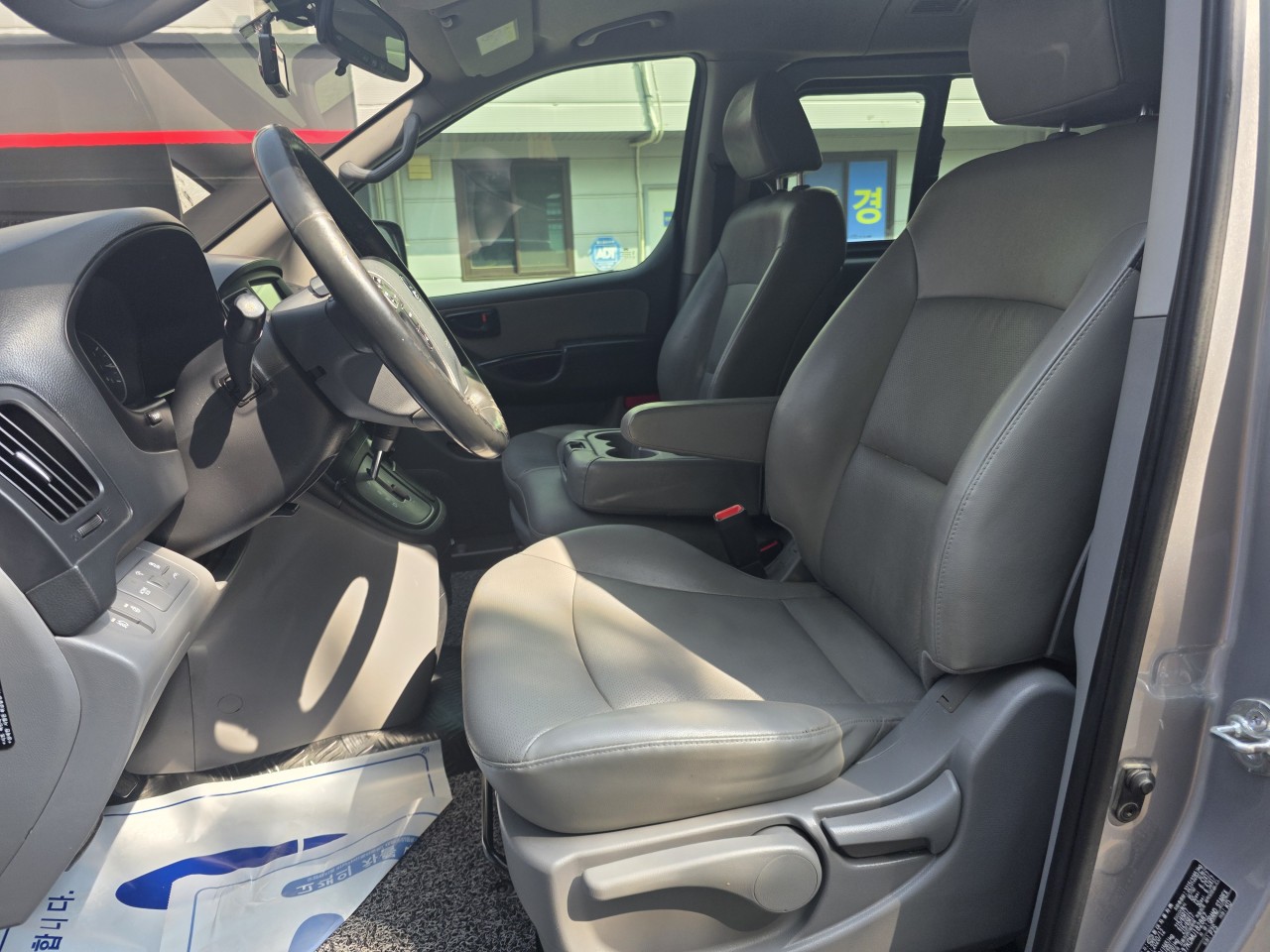 더 뉴 그랜드 스타렉스 4WD 웨건 12인승 스마트 - 사진 14