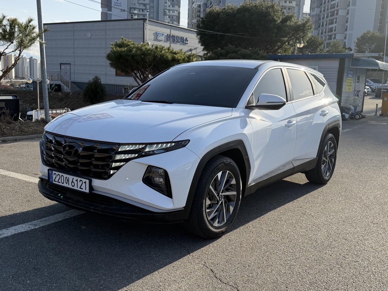 투싼 (NX4) 1.6 터보 2WD 모던 - 사진 1