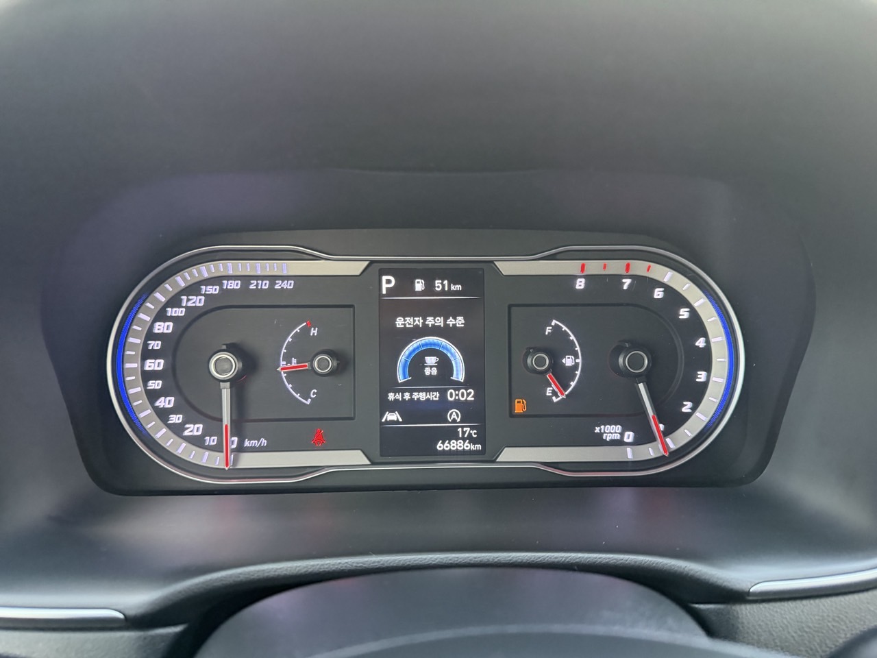 투싼 (NX4) 1.6 터보 2WD 모던 - 사진 8
