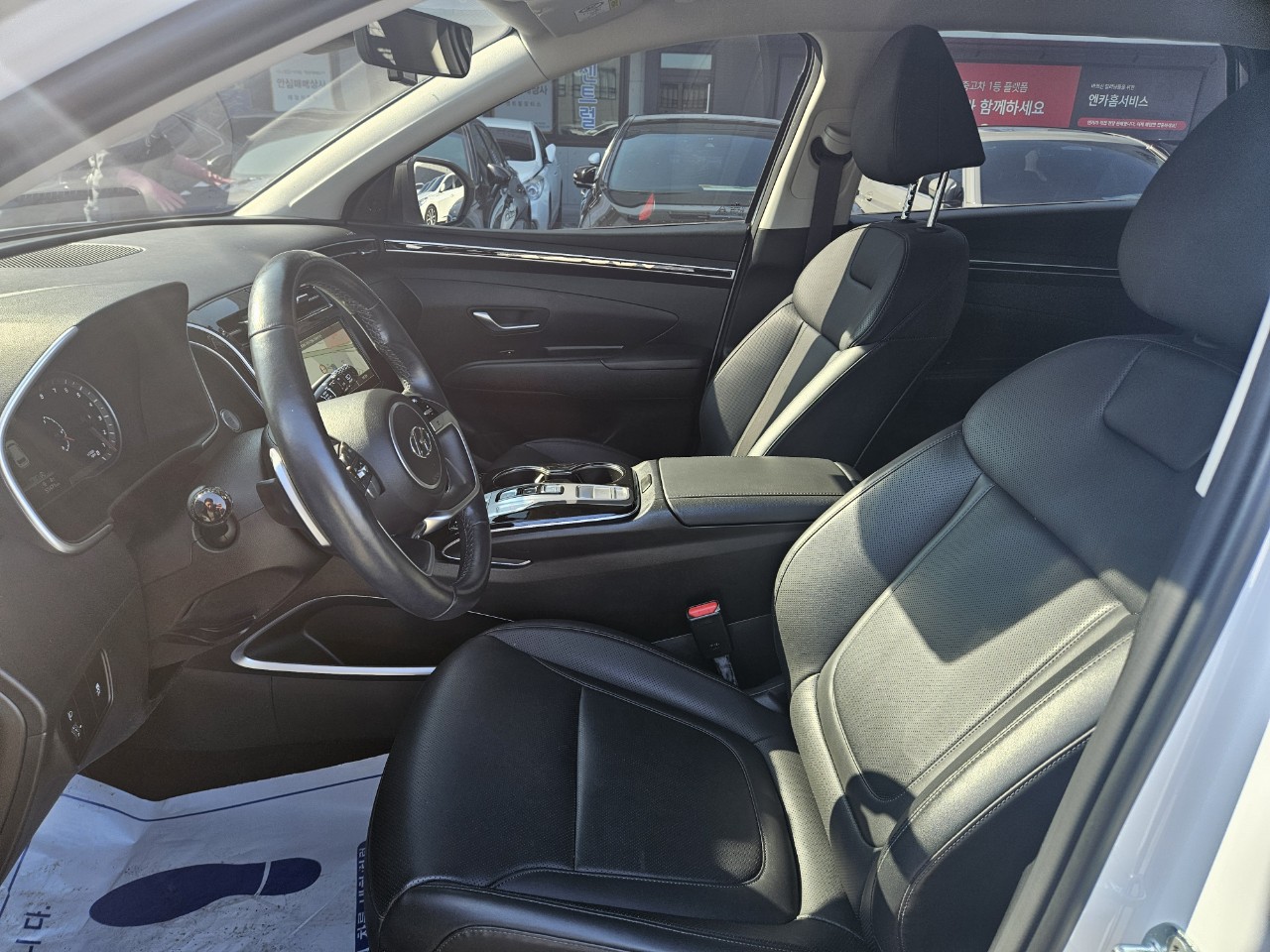 투싼 (NX4) 1.6 터보 2WD 모던 - 사진 16