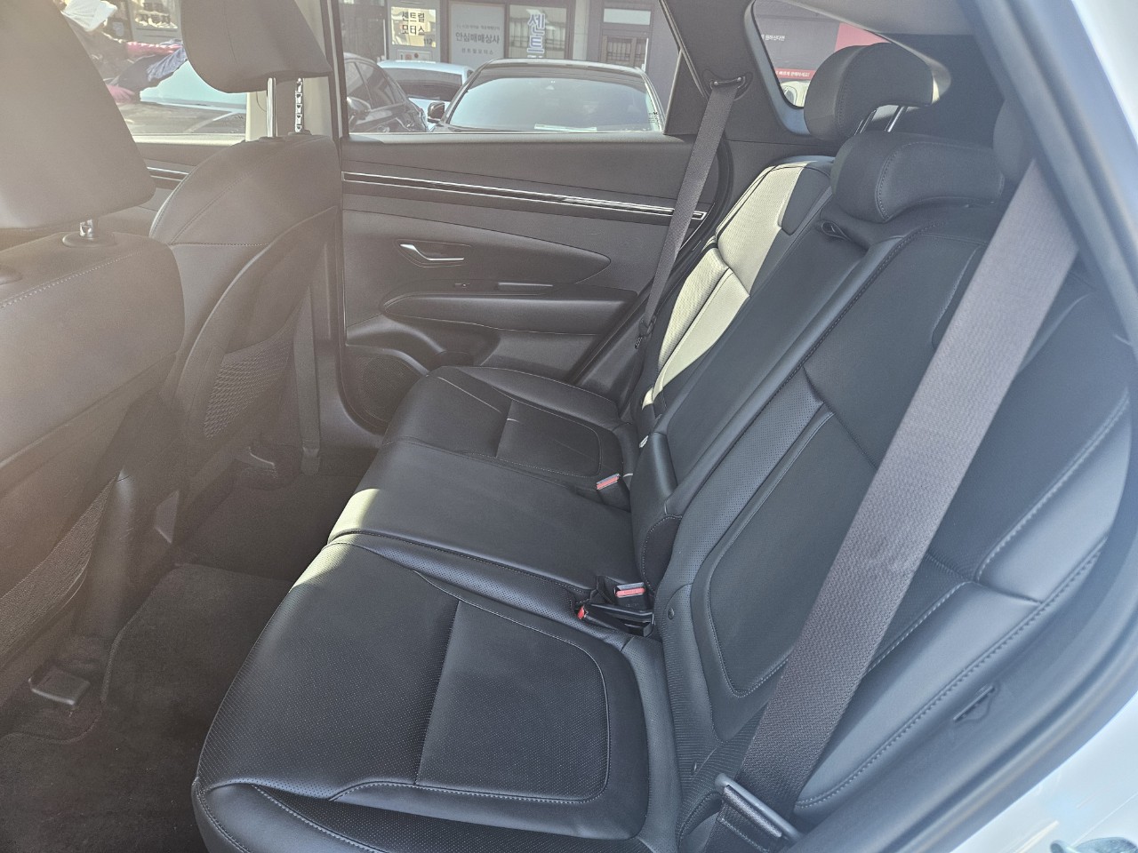 투싼 (NX4) 1.6 터보 2WD 모던 - 사진 17